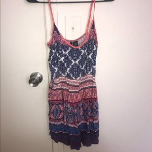 Cute romper!